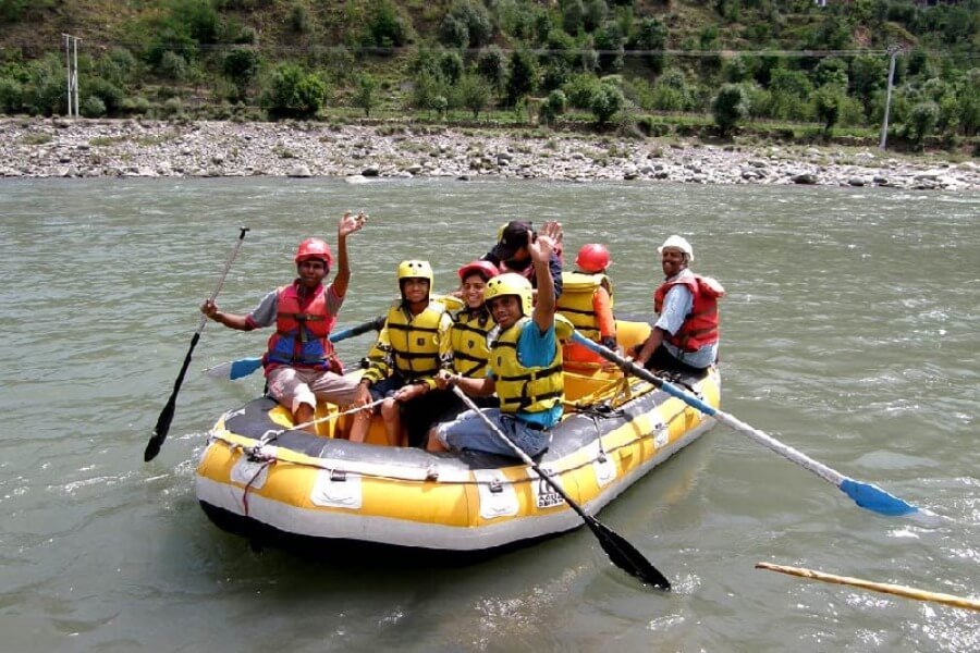 water rafting in kashmir