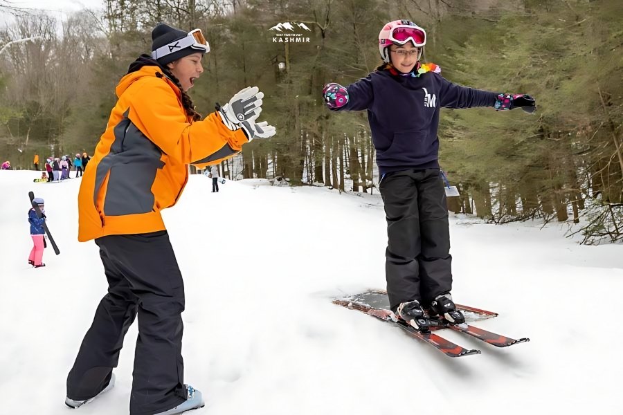 Skiing Lessons and Training in Gulmarg