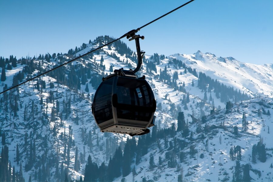 things to do in gulmarg